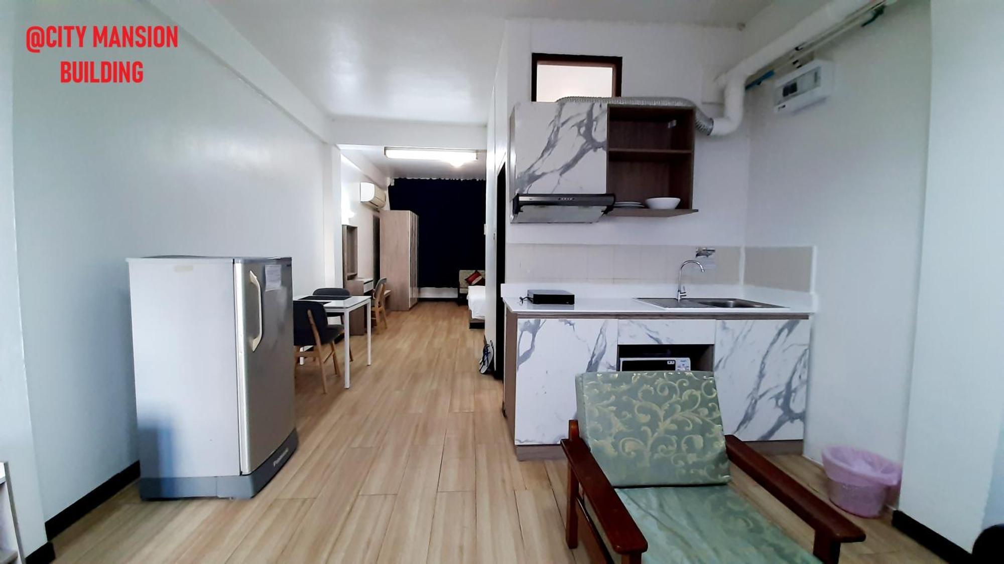 City Plaza Nana Hotel Бангкок Екстер'єр фото