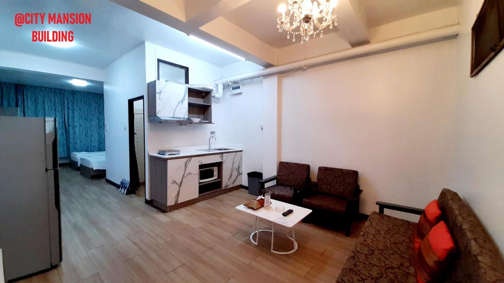 City Plaza Nana Hotel Бангкок Екстер'єр фото